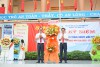 Đồng chí Lê Khắc Sơn, Phó Bí thư Đảng ủy, Chủ tịch UBND xã dự lễ khai giảng tại Trường THPT Xuân Thọ