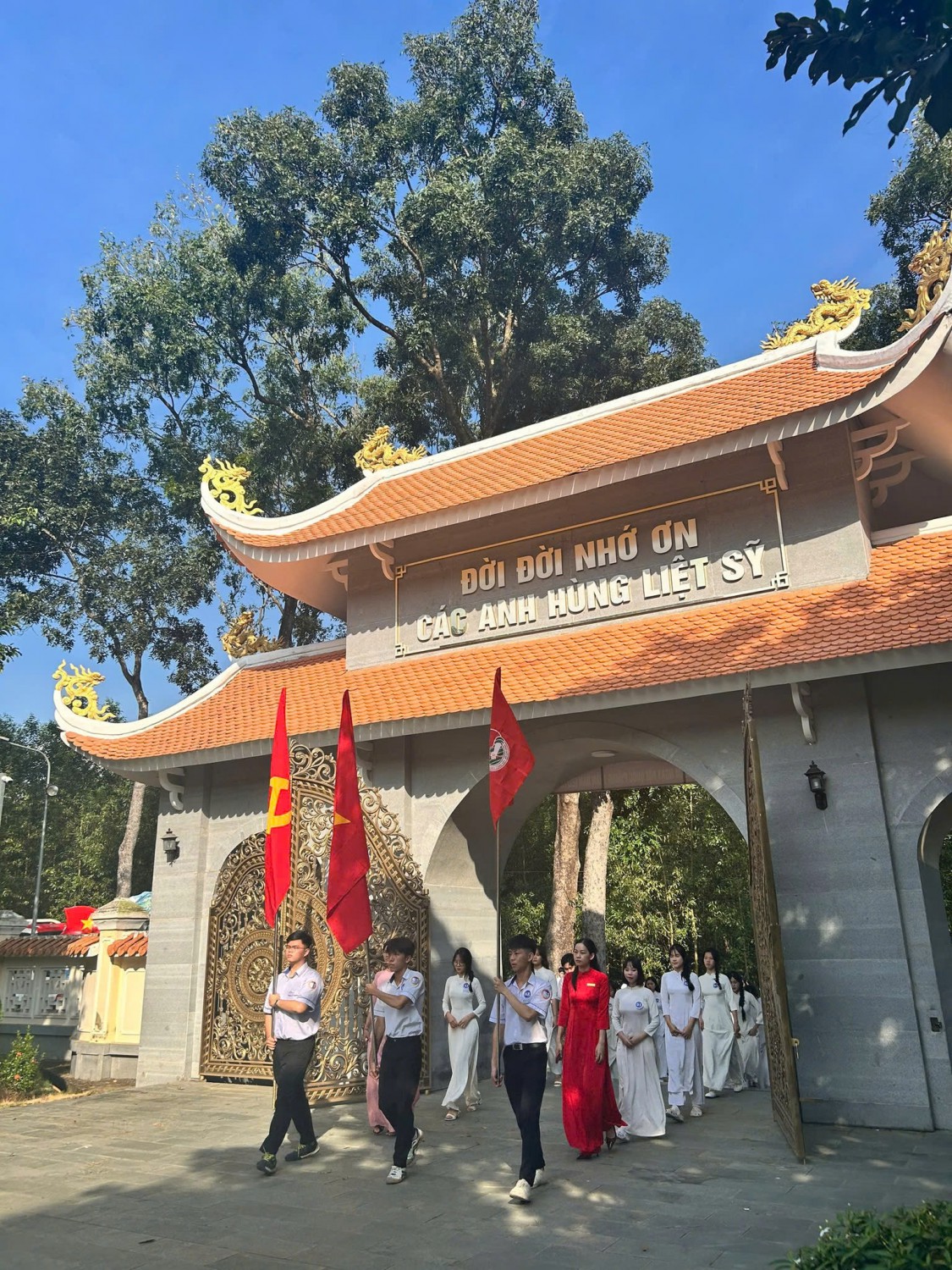 HÀNH TRÌNH VỀ NGUỒN  “BIẾT ƠN QUÁ KHỨ - VỮNG BƯỚC TƯƠNG LAI”