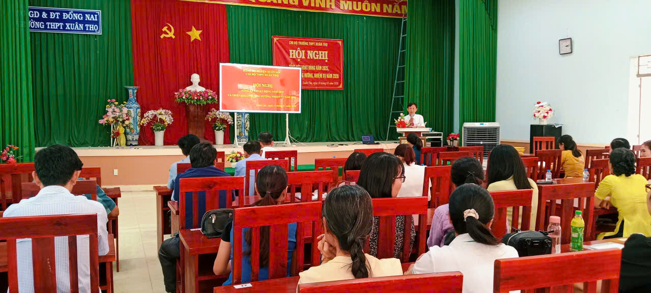 Chi bộ trường THPT Xuân Thọ đã long trọng tổ chức Hội nghị Tổng kết hoạt động năm 2025