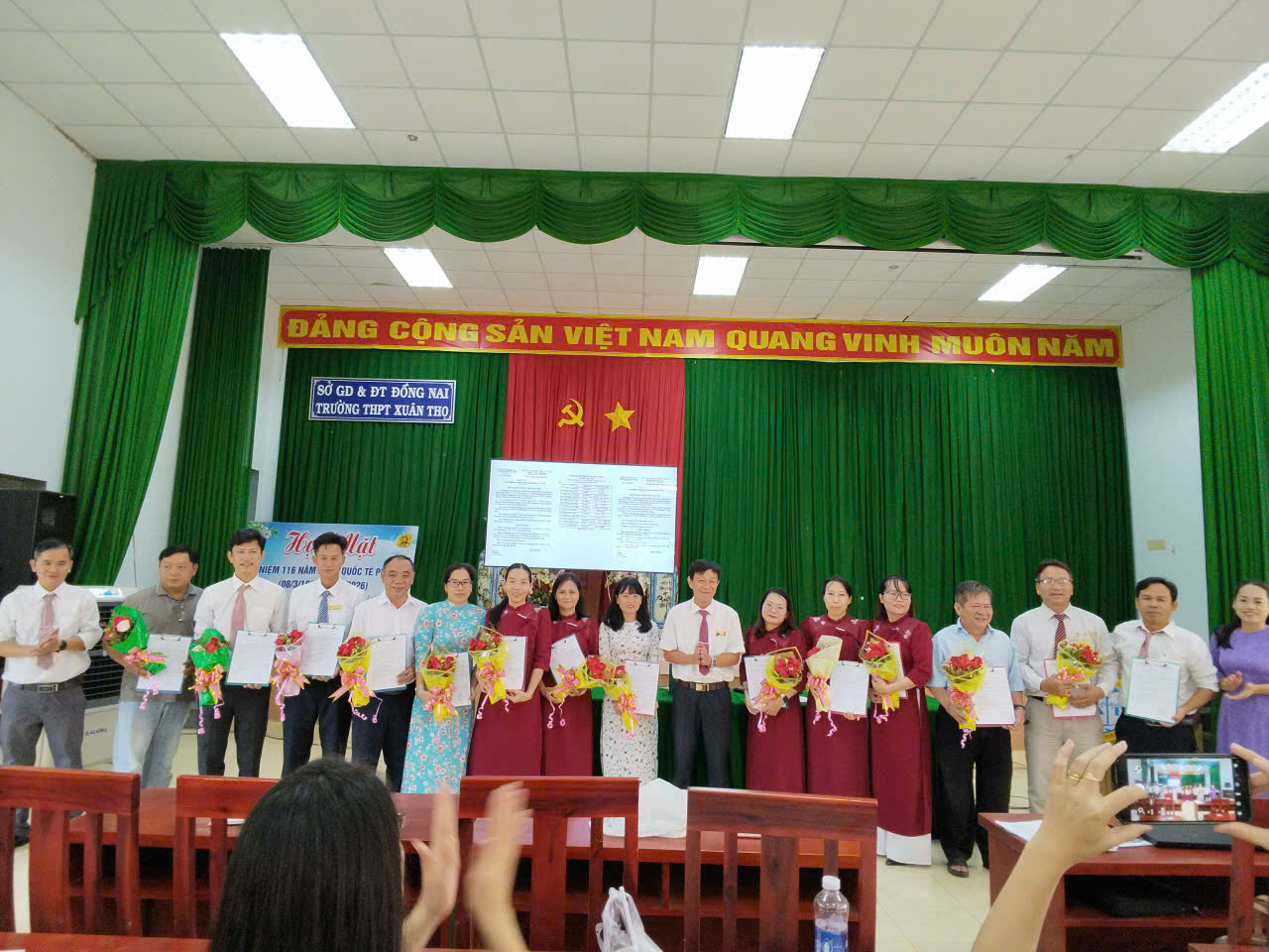Trường THPT Xuân Thọ - Họp Hội đồng Sư phạm tháng 9 và công bố quyết định bổ nhiệm Tổ trưởng, Tổ phó chuyên môn năm học 2026 - 2027